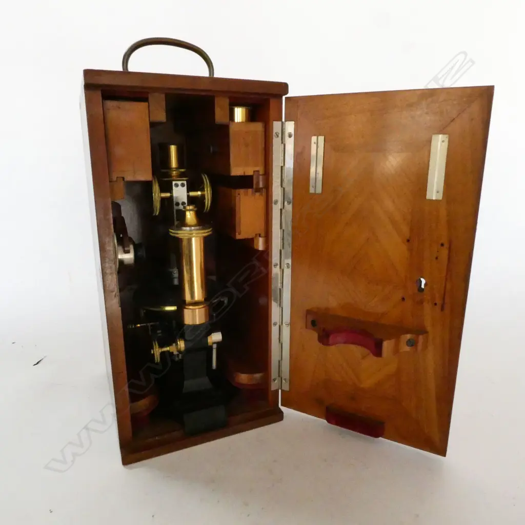 LEITZ, WETZLER MONOCULAR COMPOUND MICROSCOPE, No.95907, c.1907, BLACK & LACQUERED BRASS... Image 1++